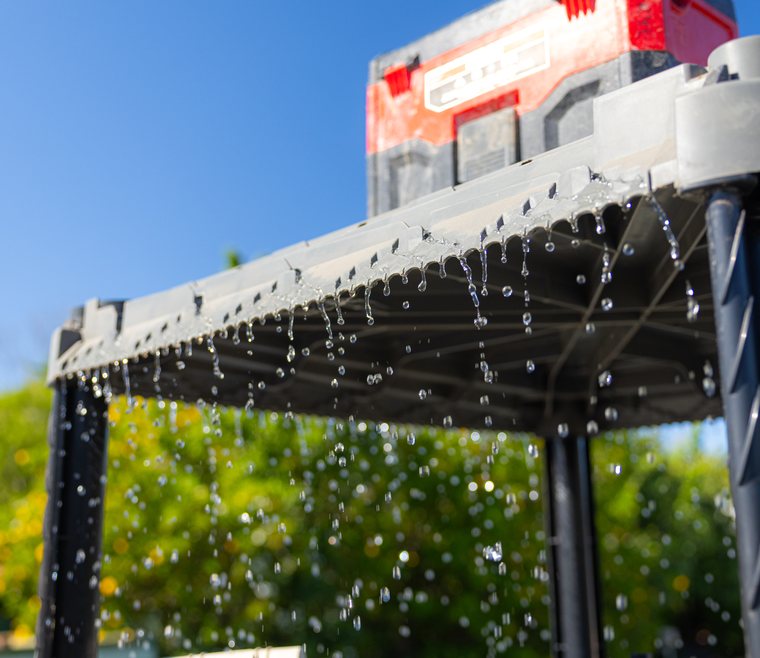 Water running over the cooling pads during a service